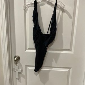 Women’s Size Large Shade & Shore One Piece Swimsuit